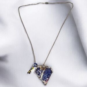 Willow China Heart Resin Skeleton Key Box Chain Necklace